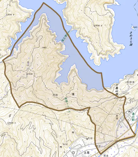 境とその周辺の地図。町の範囲を重ねている