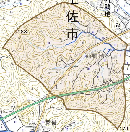 西鴨地とその周辺の地図。町の範囲を重ねている
