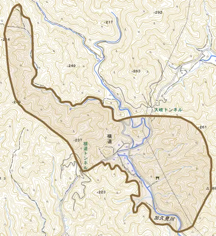 横道とその周辺の地図。町の範囲を重ねている
