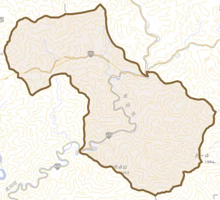 北川とその周辺の地図。町の範囲を重ねている