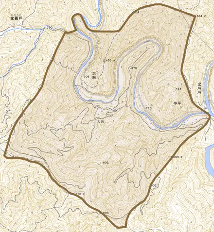大向とその周辺の地図。町の範囲を重ねている