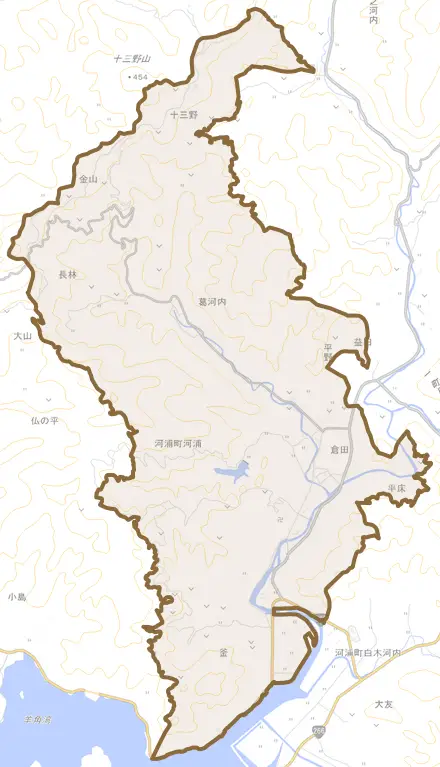河浦町河浦とその周辺の地図。町の範囲を重ねている