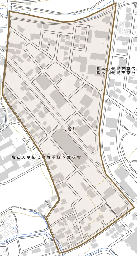 丸尾町とその周辺の地図。町の範囲を重ねている