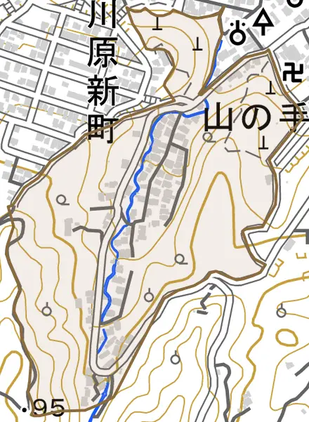 山の手町とその周辺の地図。町の範囲を重ねている