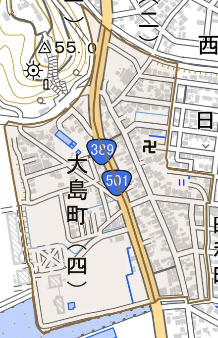 大島町とその周辺の地図。町の範囲を重ねている