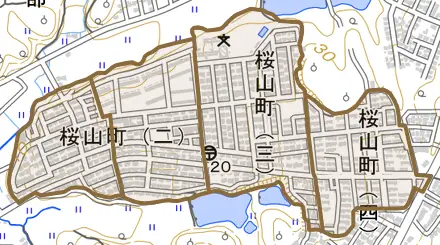 桜山町とその周辺の地図。町の範囲を重ねている