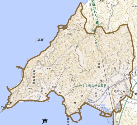 大字田浦町とその周辺の地図。町の範囲を重ねている