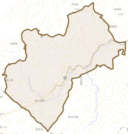 西大塚町とその周辺の地図。町の範囲を重ねている