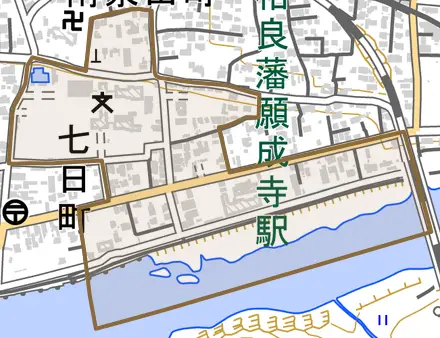 下新町とその周辺の地図。町の範囲を重ねている