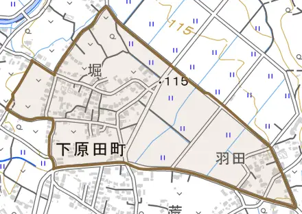 下原田町字堀とその周辺の地図。町の範囲を重ねている