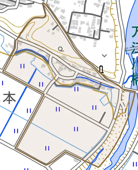 中神町字城本とその周辺の地図。町の範囲を重ねている