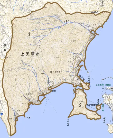 龍ヶ岳町高戸とその周辺の地図。町の範囲を重ねている