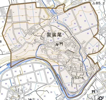 袈裟尾とその周辺の地図。町の範囲を重ねている