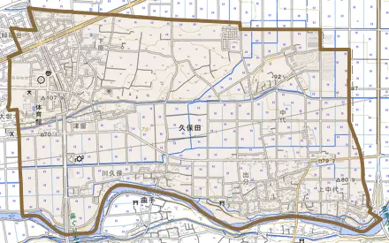 大字久保田とその周辺の地図。町の範囲を重ねている