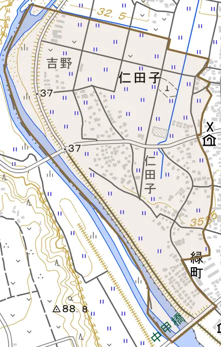 大字仁田子とその周辺の地図。町の範囲を重ねている