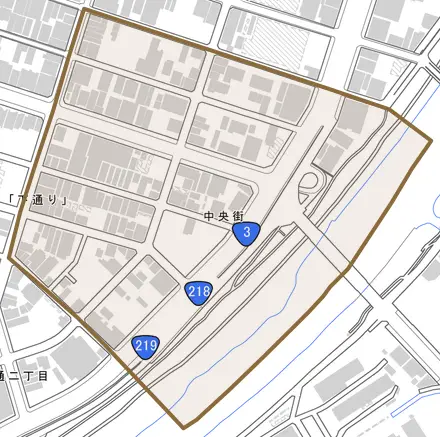 中央街とその周辺の地図。町の範囲を重ねている