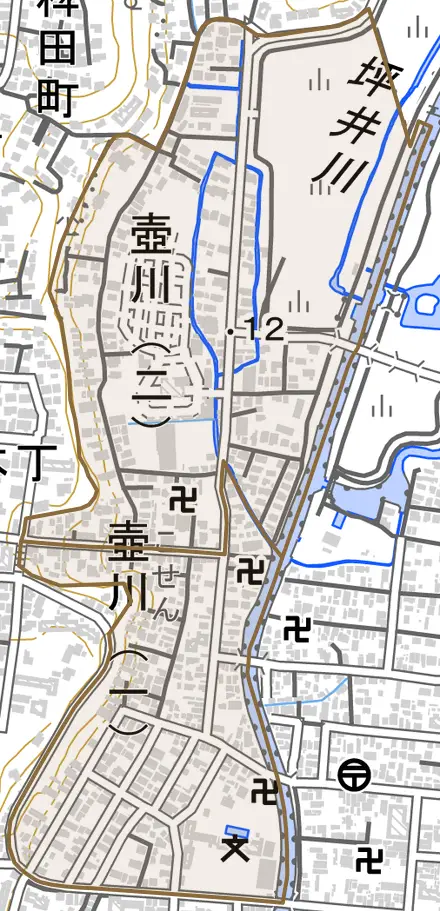 壺川とその周辺の地図。町の範囲を重ねている