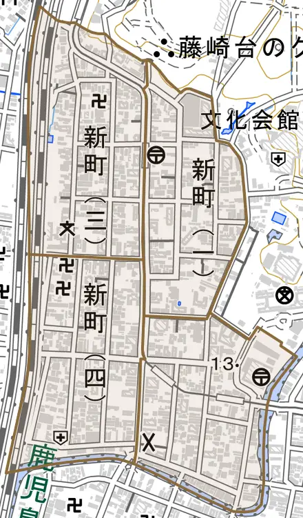 新町とその周辺の地図。町の範囲を重ねている