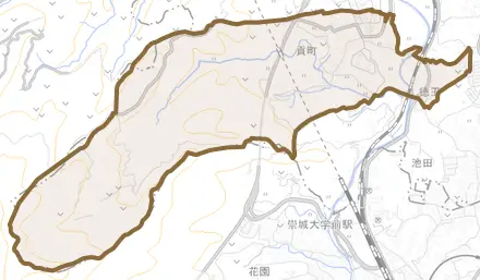 貢町とその周辺の地図。町の範囲を重ねている