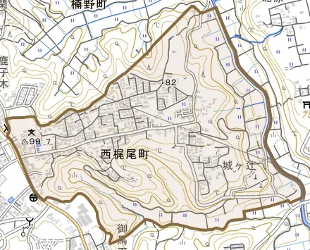 西梶尾町とその周辺の地図。町の範囲を重ねている