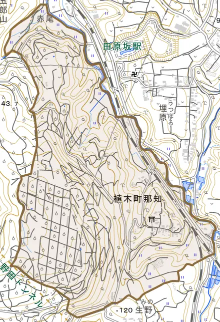 植木町那知とその周辺の地図。町の範囲を重ねている