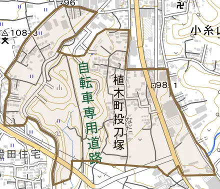 植木町投刀塚とその周辺の地図。町の範囲を重ねている