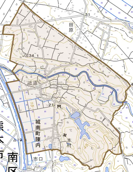 城南町陳内とその周辺の地図。町の範囲を重ねている