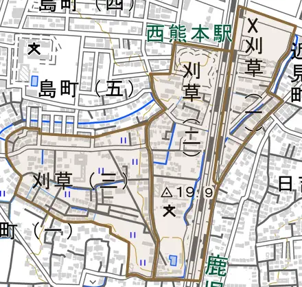 刈草とその周辺の地図。町の範囲を重ねている