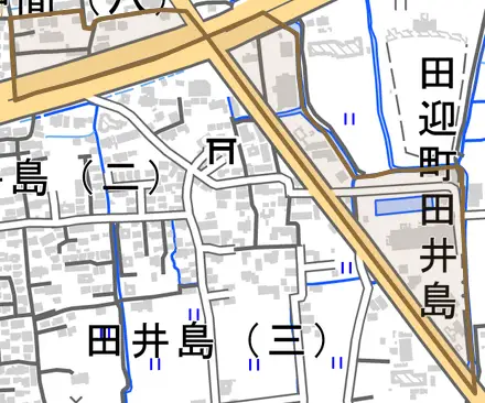 田迎町大字田井島とその周辺の地図。町の範囲を重ねている