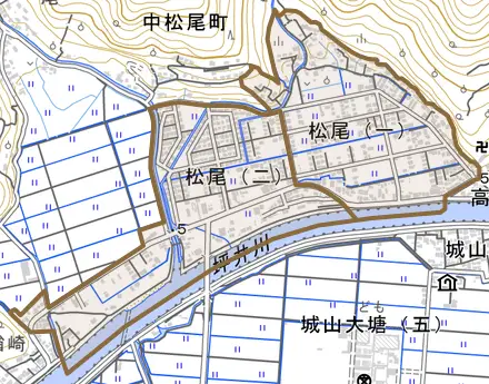 松尾とその周辺の地図。町の範囲を重ねている