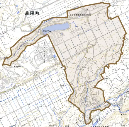 大字小谷とその周辺の地図。町の範囲を重ねている
