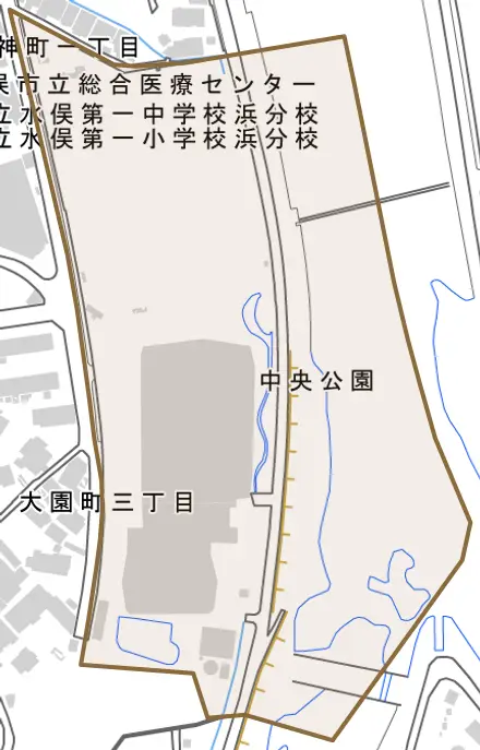 中央公園とその周辺の地図。町の範囲を重ねている