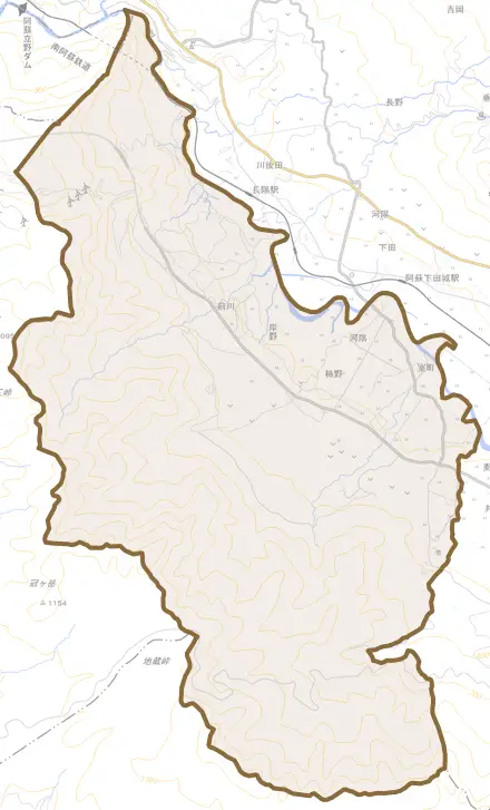大字河陰とその周辺の地図。町の範囲を重ねている