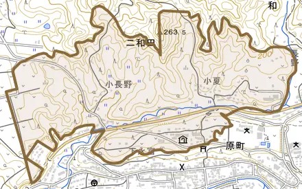 二和田とその周辺の地図。町の範囲を重ねている