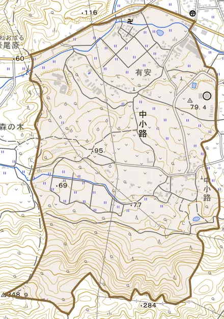 中小路とその周辺の地図。町の範囲を重ねている