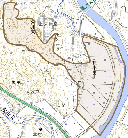 長小田とその周辺の地図。町の範囲を重ねている