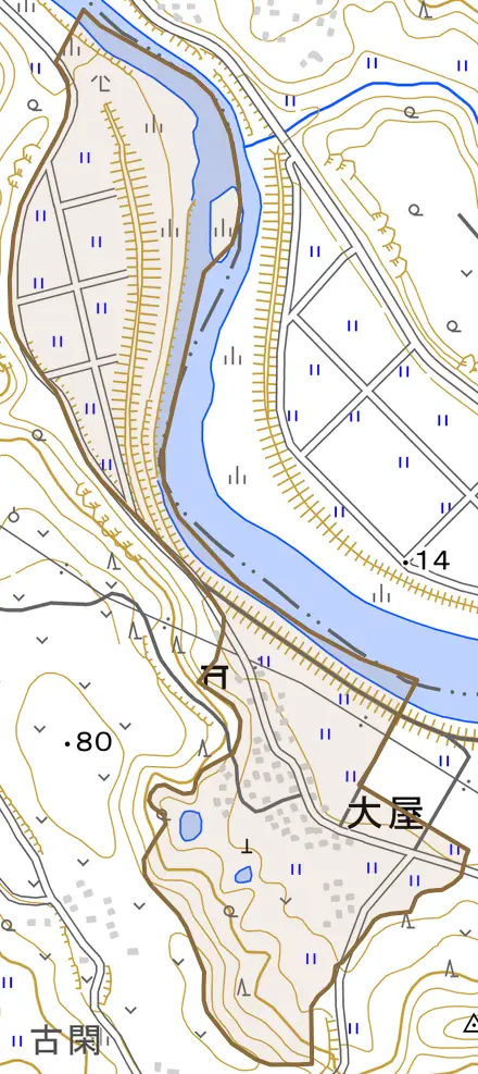 大屋とその周辺の地図。町の範囲を重ねている