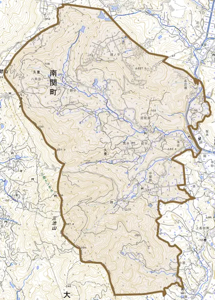 大字久重とその周辺の地図。町の範囲を重ねている