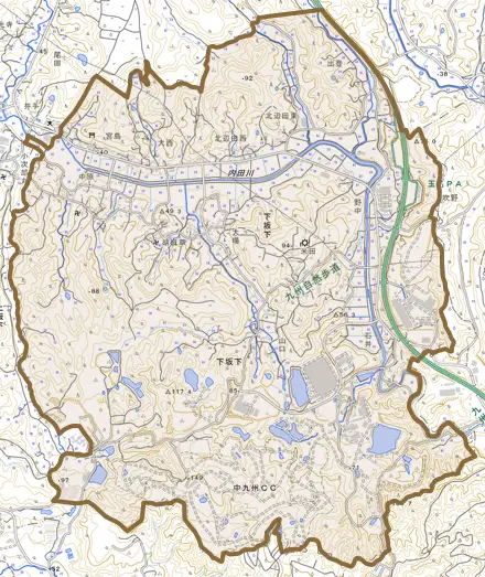 大字下坂下とその周辺の地図。町の範囲を重ねている