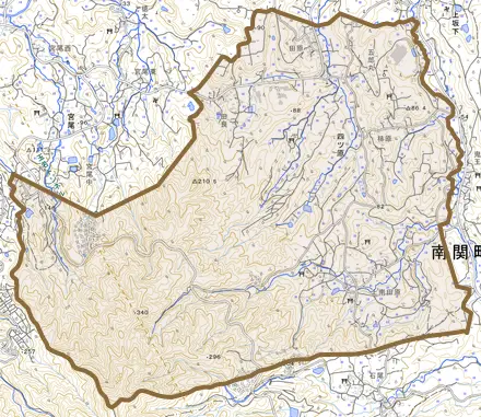 大字四ツ原とその周辺の地図。町の範囲を重ねている