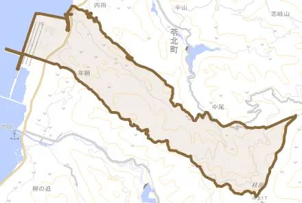 年柄とその周辺の地図。町の範囲を重ねている