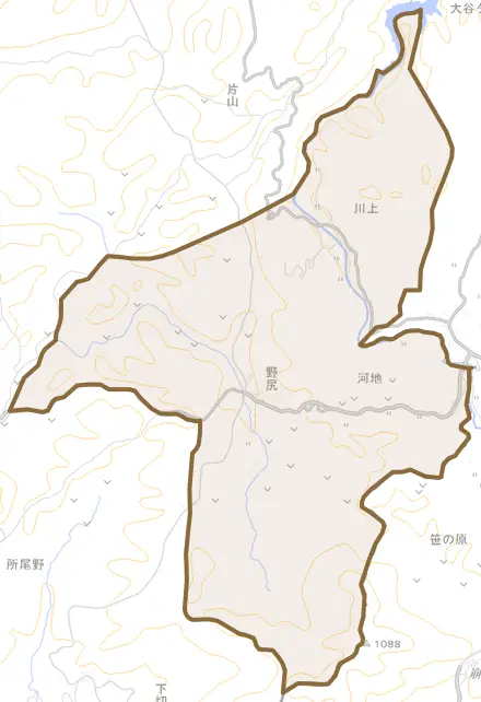大字野尻とその周辺の地図。町の範囲を重ねている