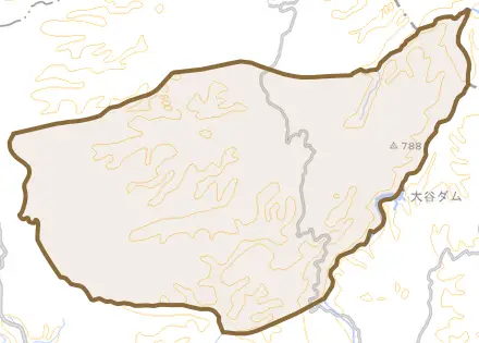 大字尾下とその周辺の地図。町の範囲を重ねている