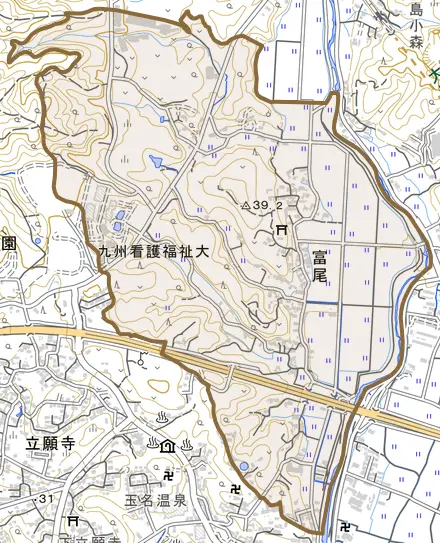 富尾とその周辺の地図。町の範囲を重ねている