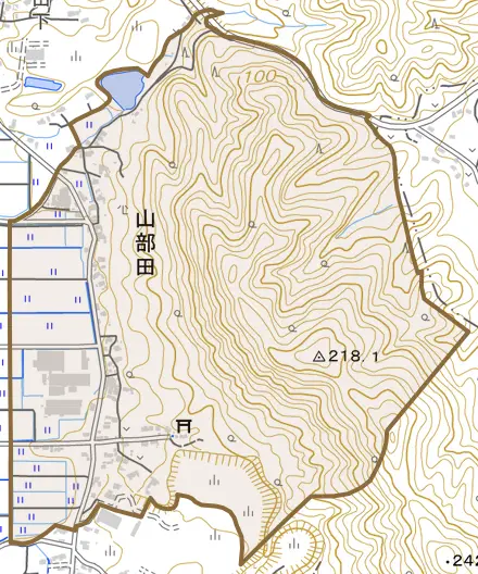 山部田とその周辺の地図。町の範囲を重ねている