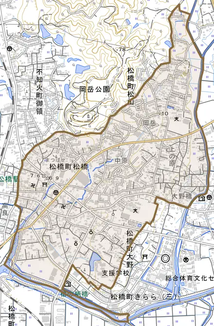 松橋町松橋とその周辺の地図。町の範囲を重ねている