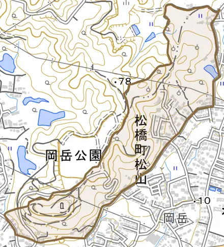 松橋町松山とその周辺の地図。町の範囲を重ねている