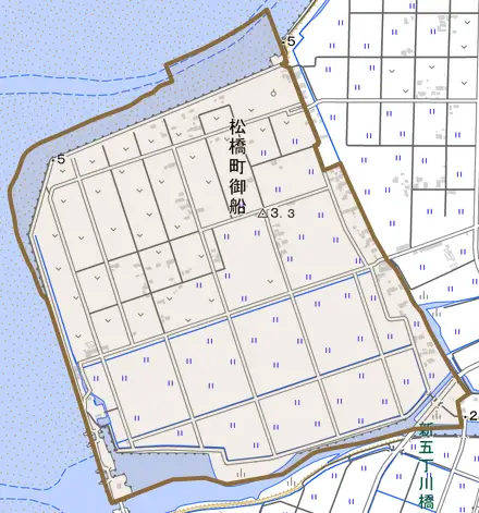 松橋町御船とその周辺の地図。町の範囲を重ねている