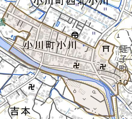 小川町小川とその周辺の地図。町の範囲を重ねている