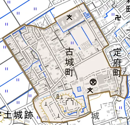 古城町とその周辺の地図。町の範囲を重ねている